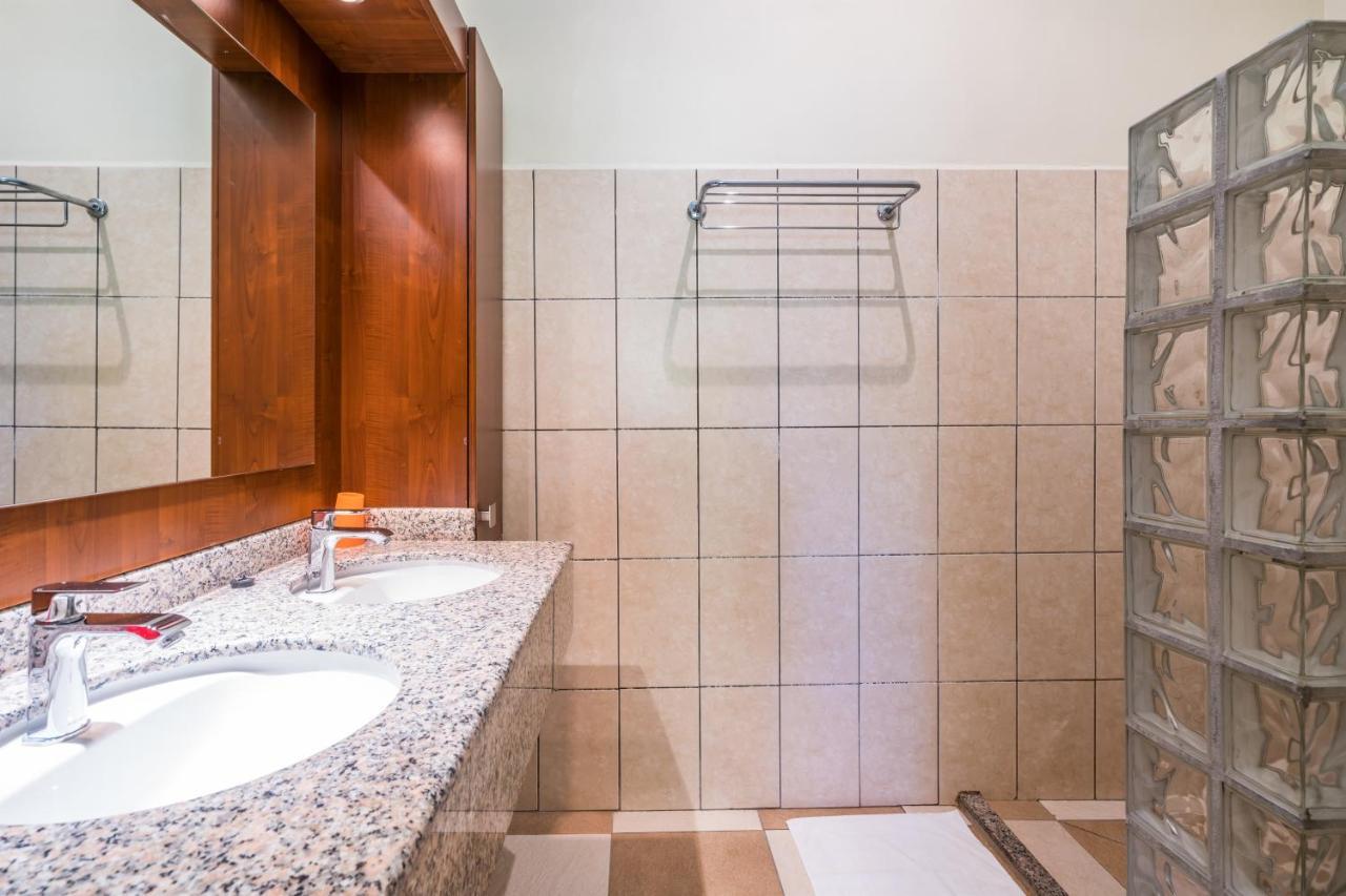 Blue Bay Beach Villa At Pool And Golfcourse Экстерьер фото